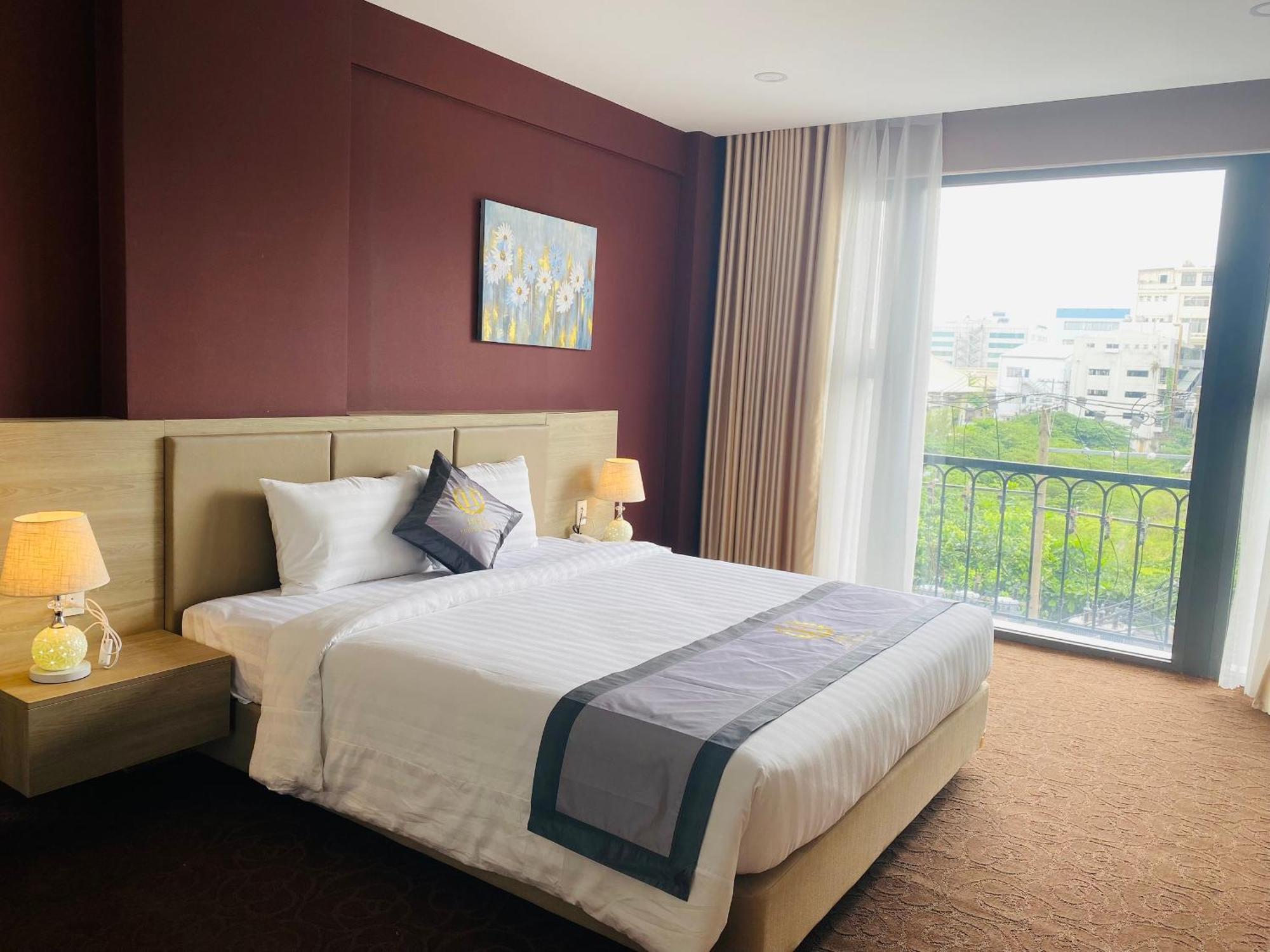 Hera Luxury Hotel