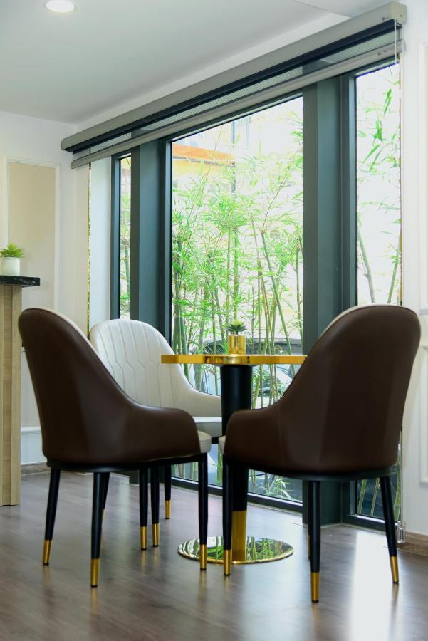 Hera Luxury Khách sạn TP. Hồ Chí Minh
