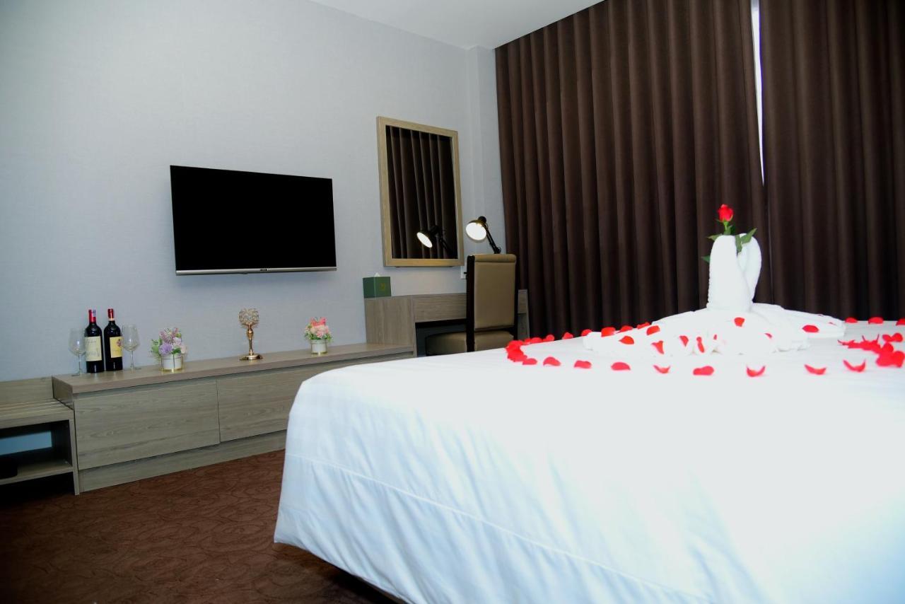 Khách sạn Hera Luxury