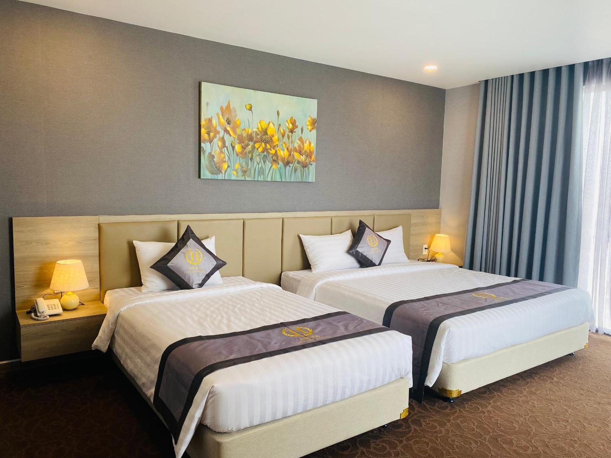 Hera Luxury Khách sạn 4*