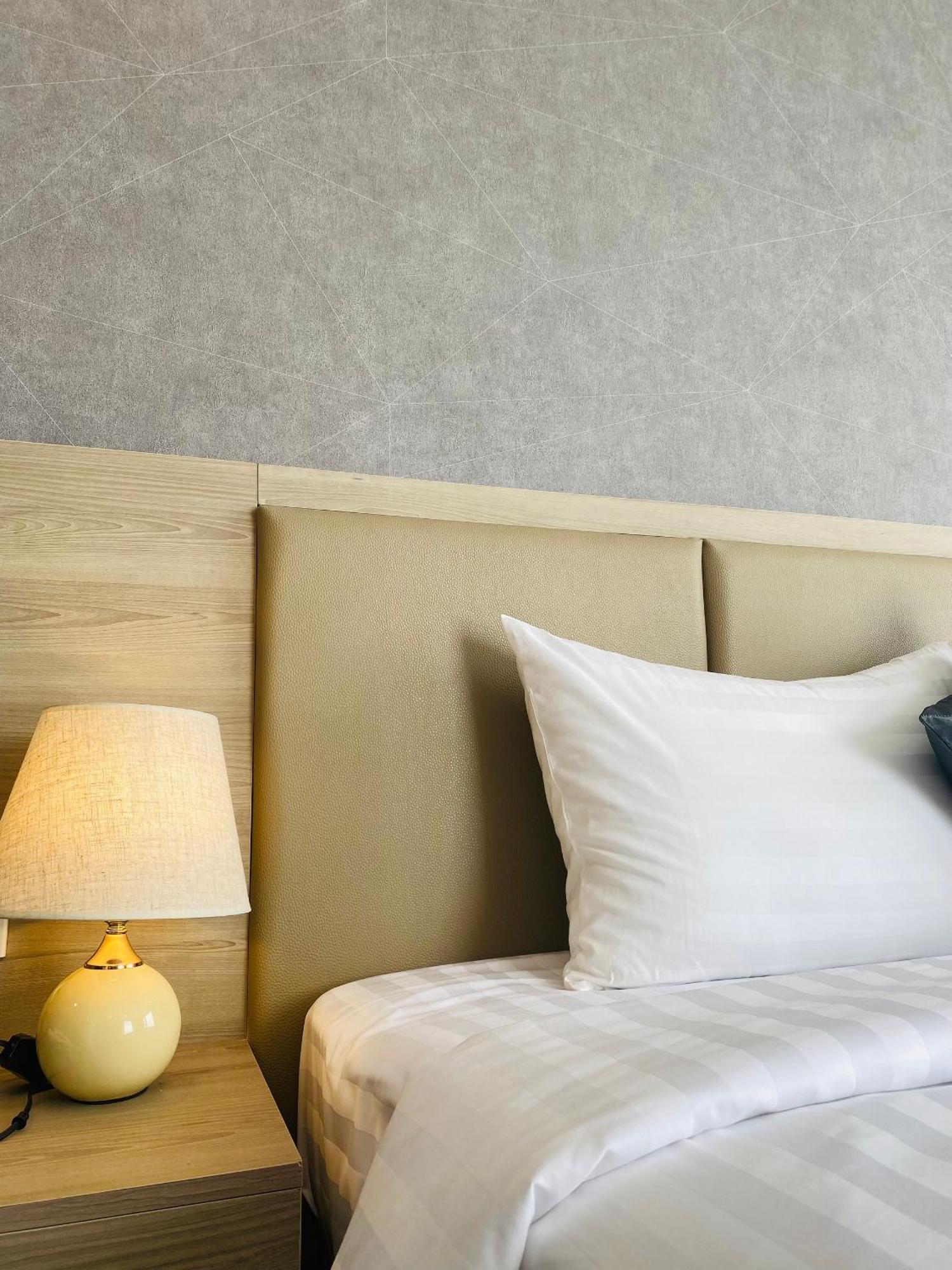Khách sạn Hera Luxury TP. Hồ Chí Minh