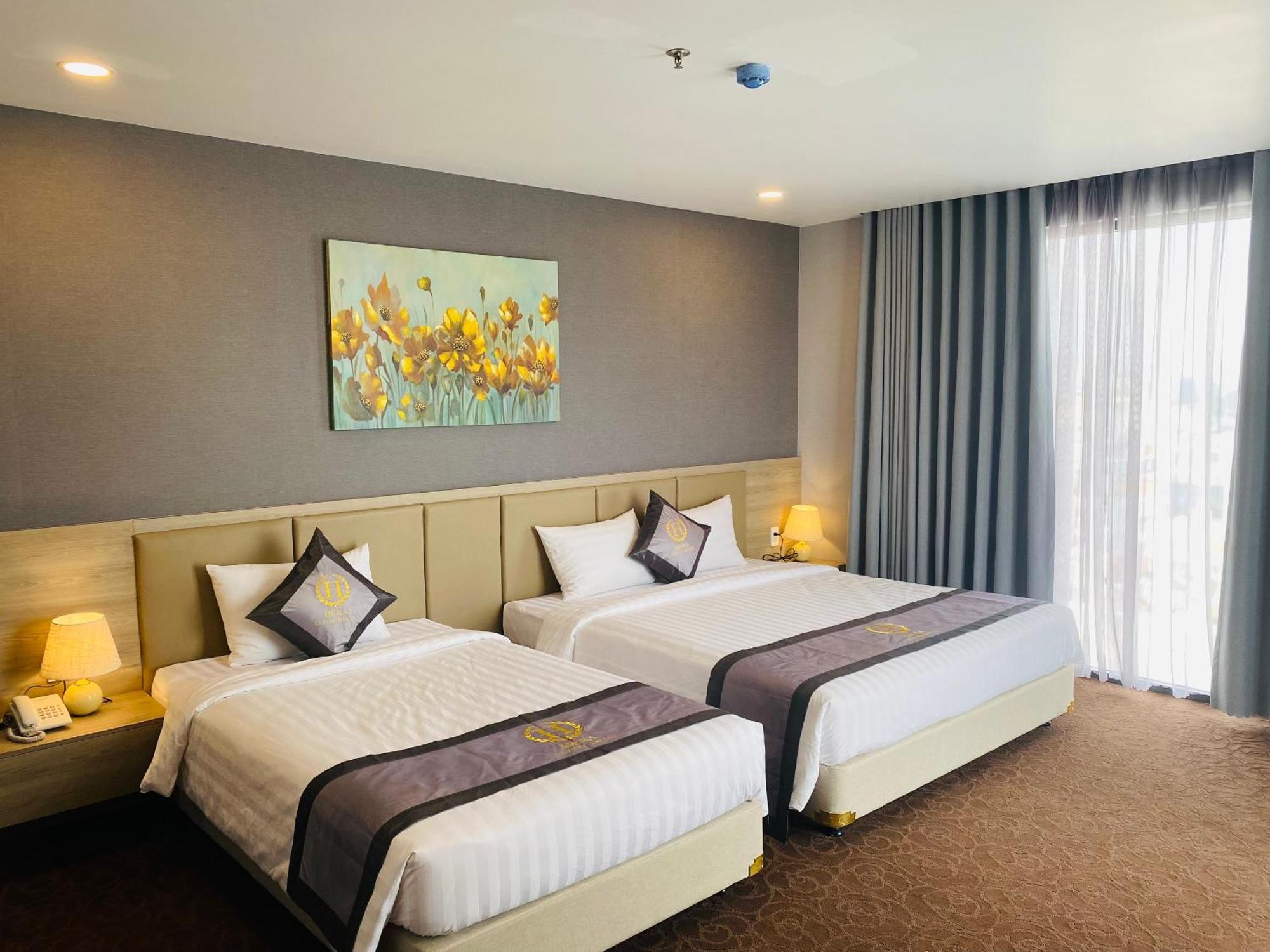 Hera Luxury Khách sạn 4*