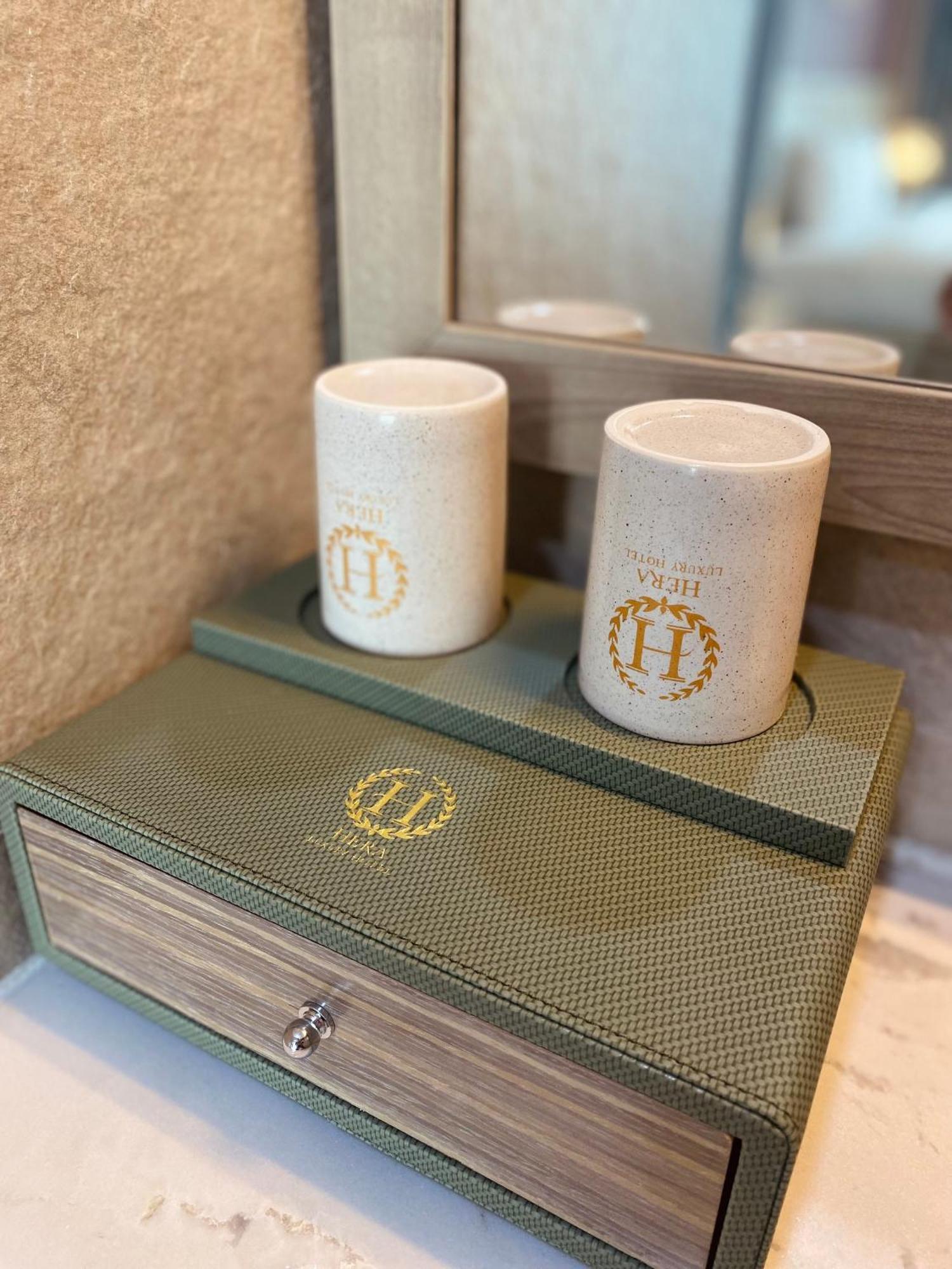 Hera Luxury Khách sạn