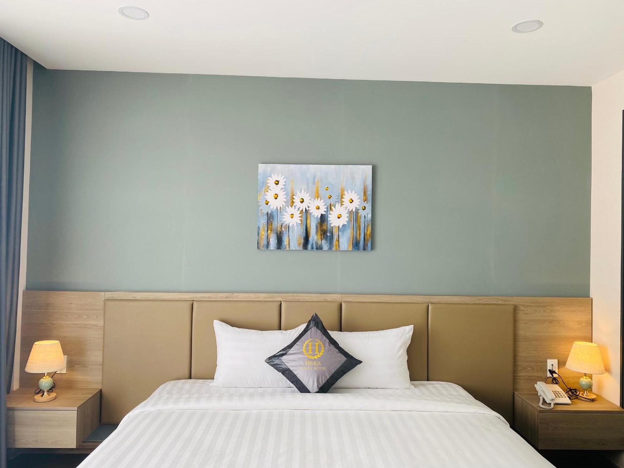 Hera Luxury Khách sạn TP. Hồ Chí Minh